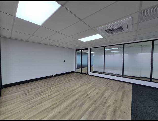 194M² OFFICE TO LET IN SANDOWN